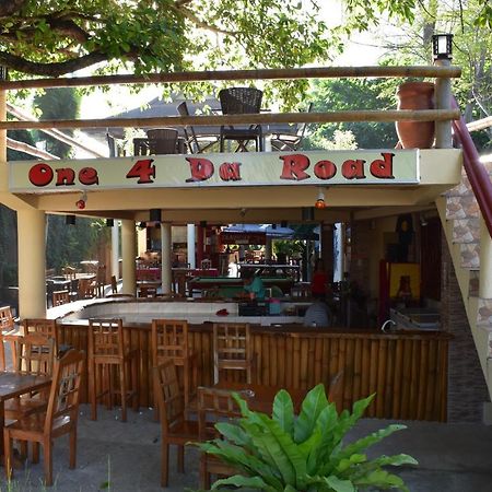 One 4 Da Road Hotel Панглао Екстериор снимка